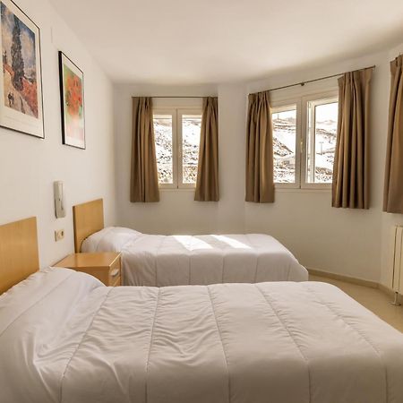 Albergue Inturjoven Sierra Nevada Exteriér fotografie