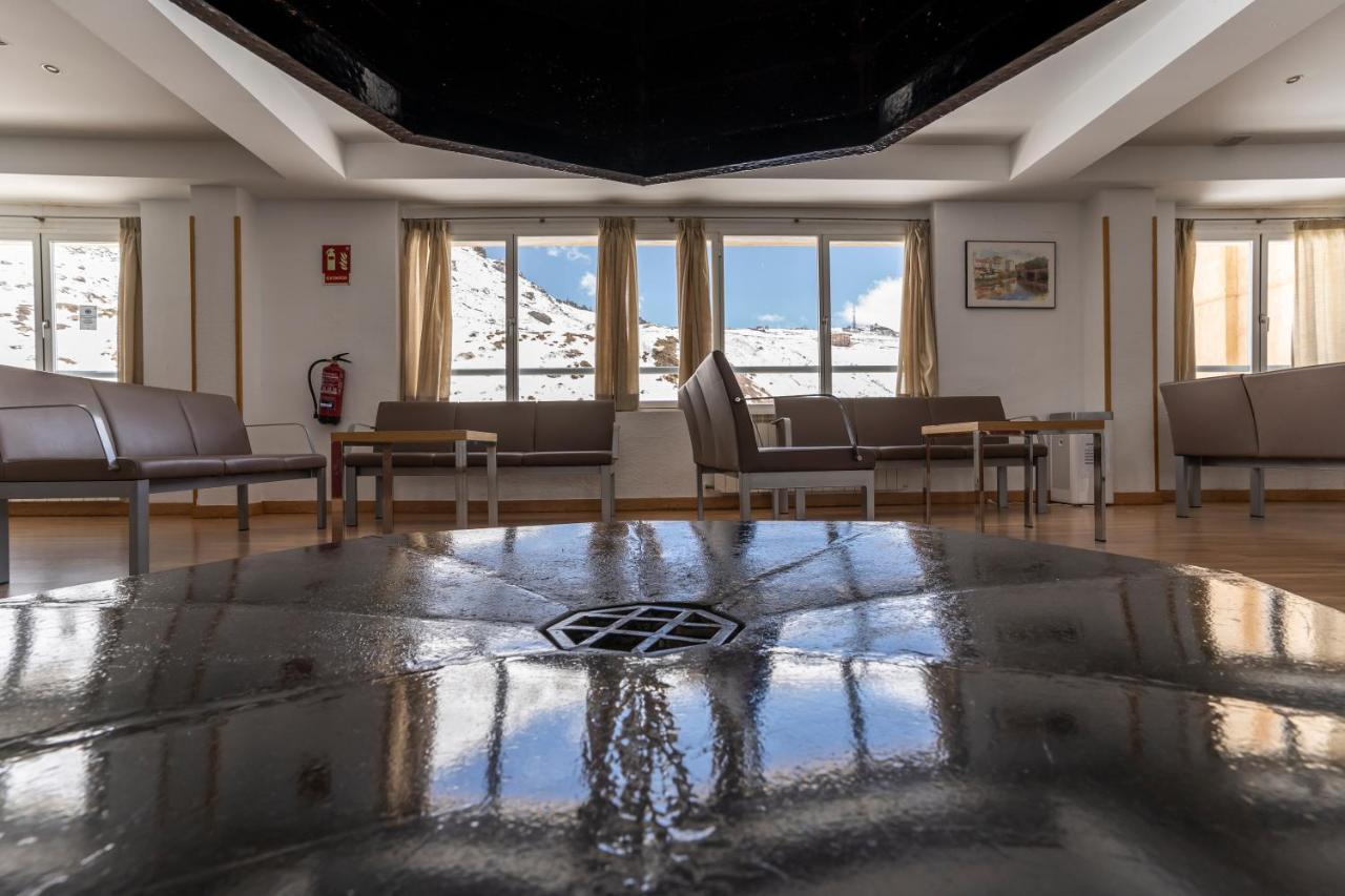 Albergue Inturjoven Sierra Nevada Exteriér fotografie