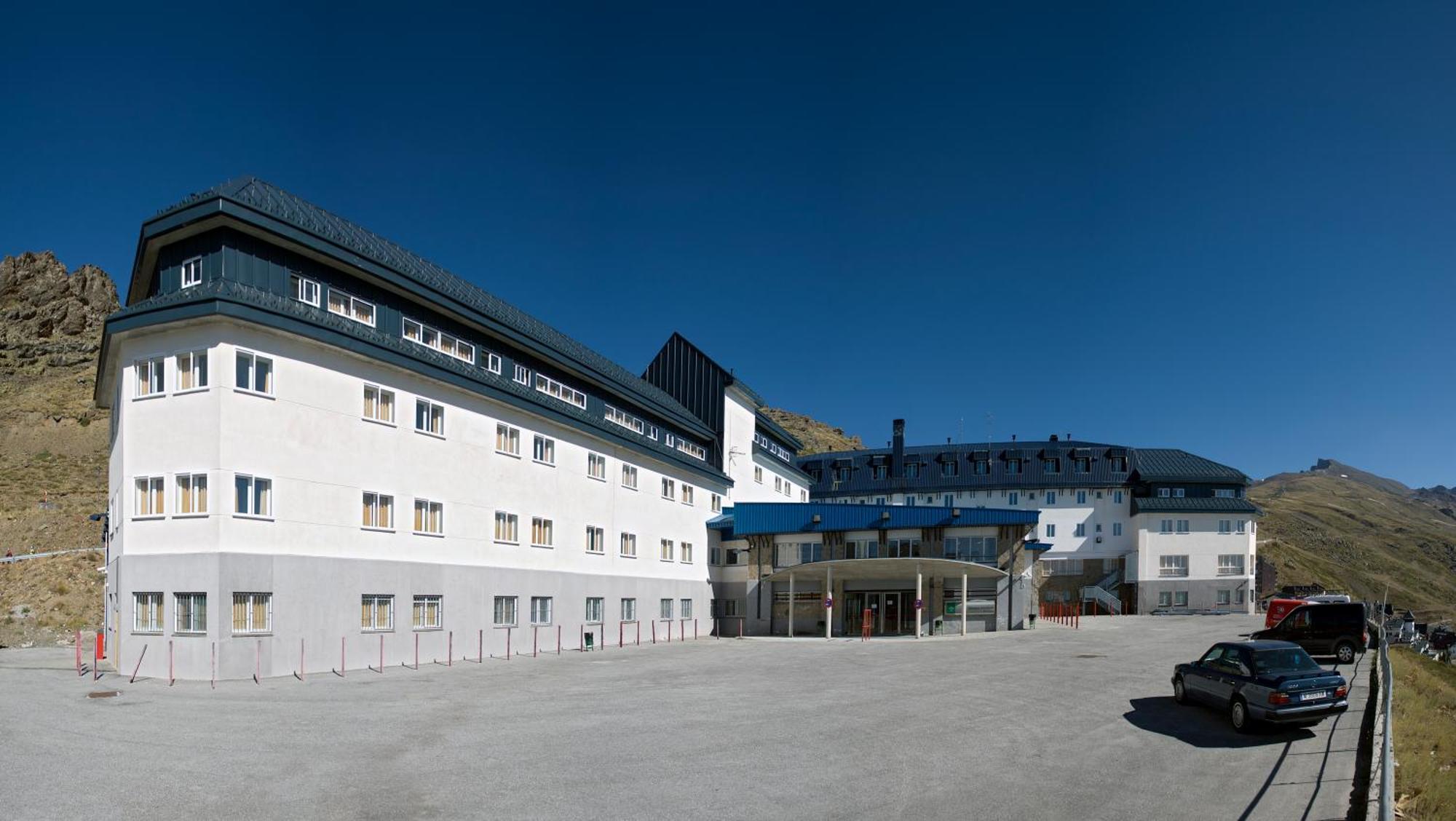 Albergue Inturjoven Sierra Nevada Exteriér fotografie