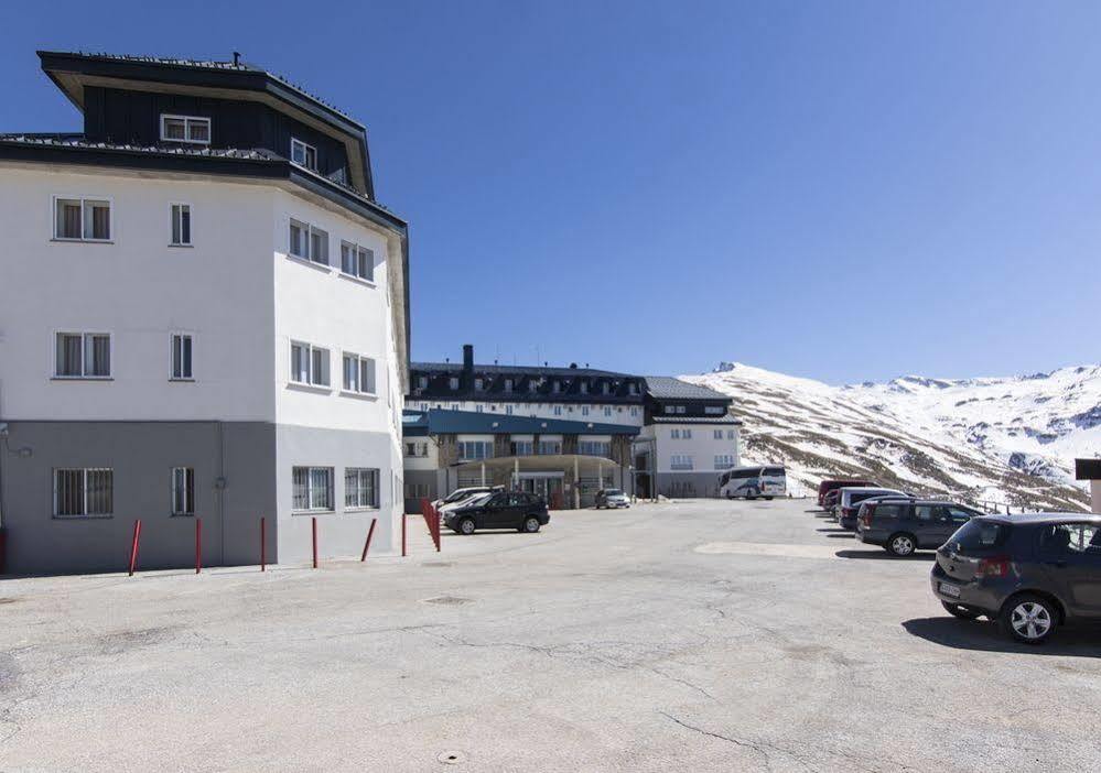 Albergue Inturjoven Sierra Nevada Exteriér fotografie